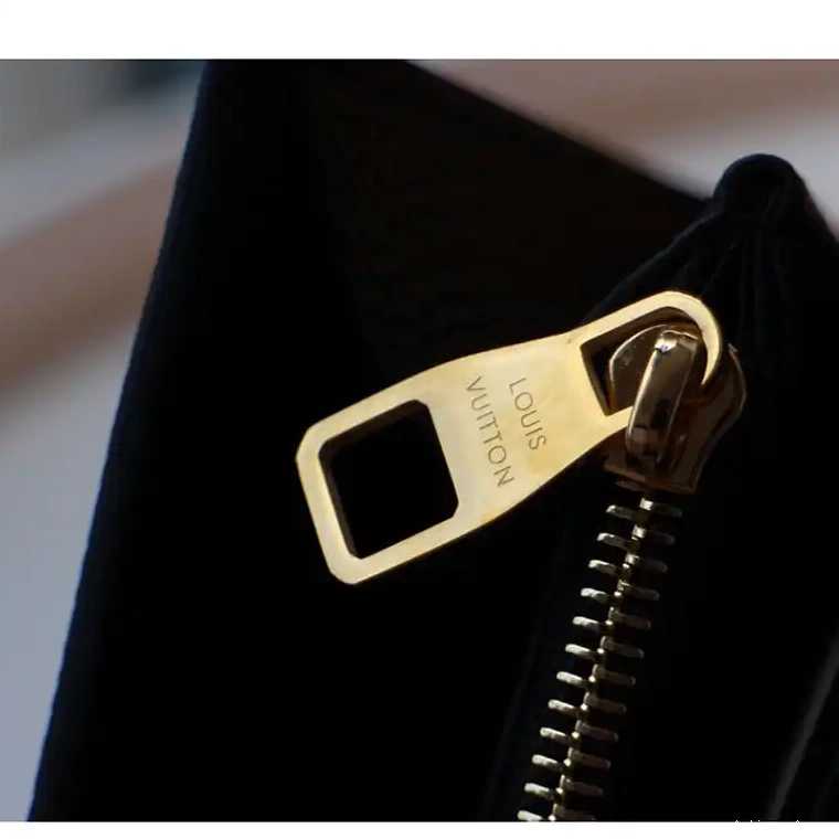 Fashionrep LV Bags 208B570078 0811